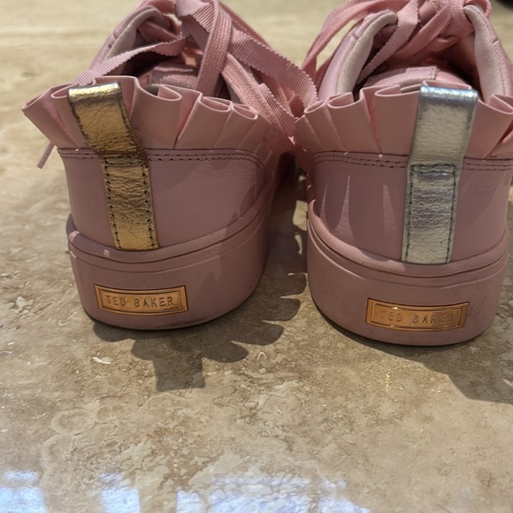 Ted Baker London Astrina Pink Sneakers Lace Up leather ruffle detail size 7.5 - Picture 11 of 11